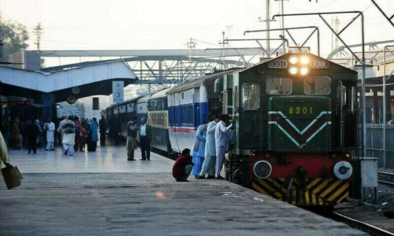 Millat Express incident: Probe finds no evidence of woman being pushed to death - Pakistan