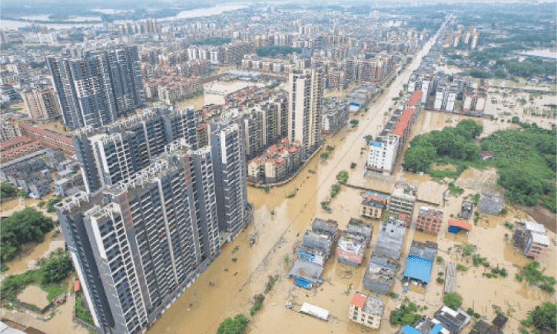 Floods swamp China - World