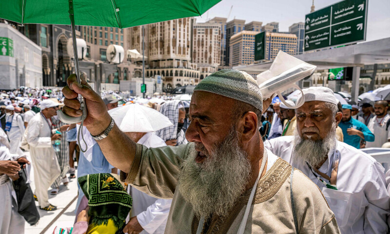 Pilgrims flock to Makkah for Haj under shadow of Gaza conflict - World