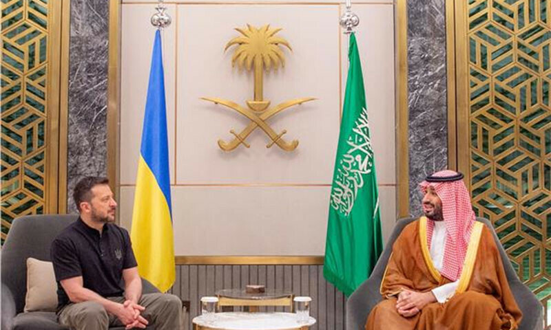 Zelensky lands in Saudi Arabia on unannounced visit - World