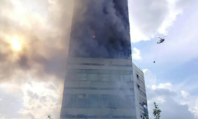 Eight die in fire at Moscow office block - World