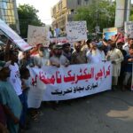 Karachi residents stage rally against prolonged loadshedding in old city areas - Pakistan