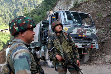 Indian army hunts for gunmen after five soldiers killed in occupied Kashmir - World