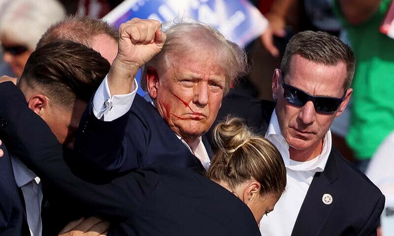 Donald Trump shot in right ear at campaign rally, shooter dead - World