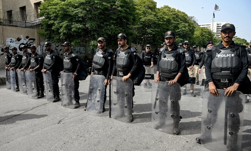 59,000 Sindh policemen to provide security to 4,135 Ashura processions: IGP - Pakistan