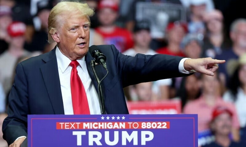 Trump mocks Democrats, insults Pelosi, in first campaign rally since assassination attempt - World