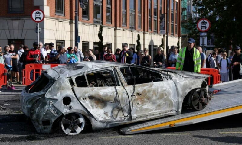 Mosques up security, British police boost presence after night of rioting in Sunderland - World