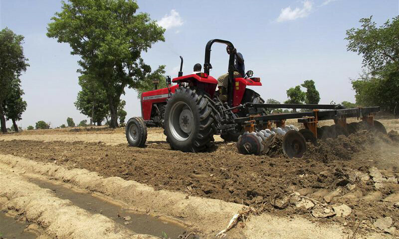 Vendors stop supply of tractor parts to assemblers - Business