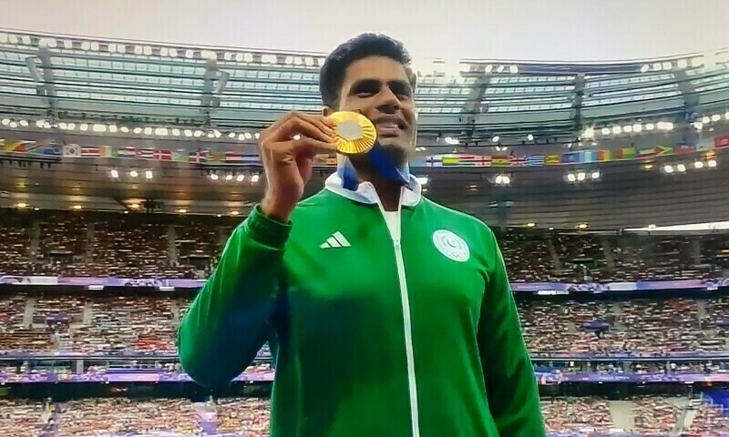 Arshad Nadeem wears Olympic Gold after historic javelin throw performance - Sport