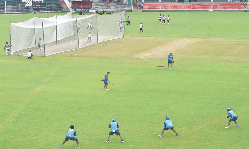 Injured Aamer dropped as Pakistan name playing XI for first Bangladesh Test - Sport