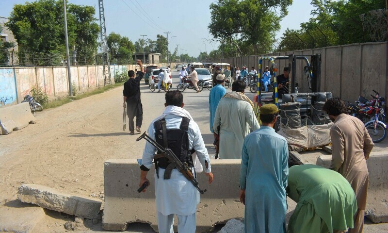 Police strike after attacks on polio vaccination teams - Pakistan